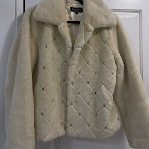 Novelti Quilted Faux Fur Jacket in Cream with Stud Detail